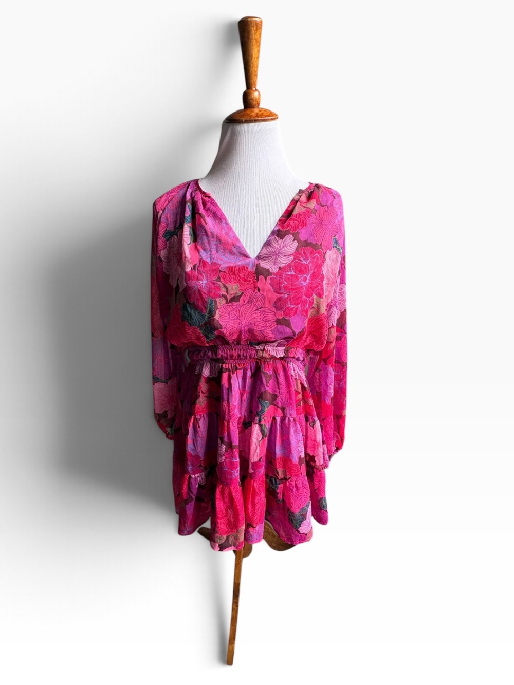 MINKPINK Pink Floral V-Neck Midi Dress